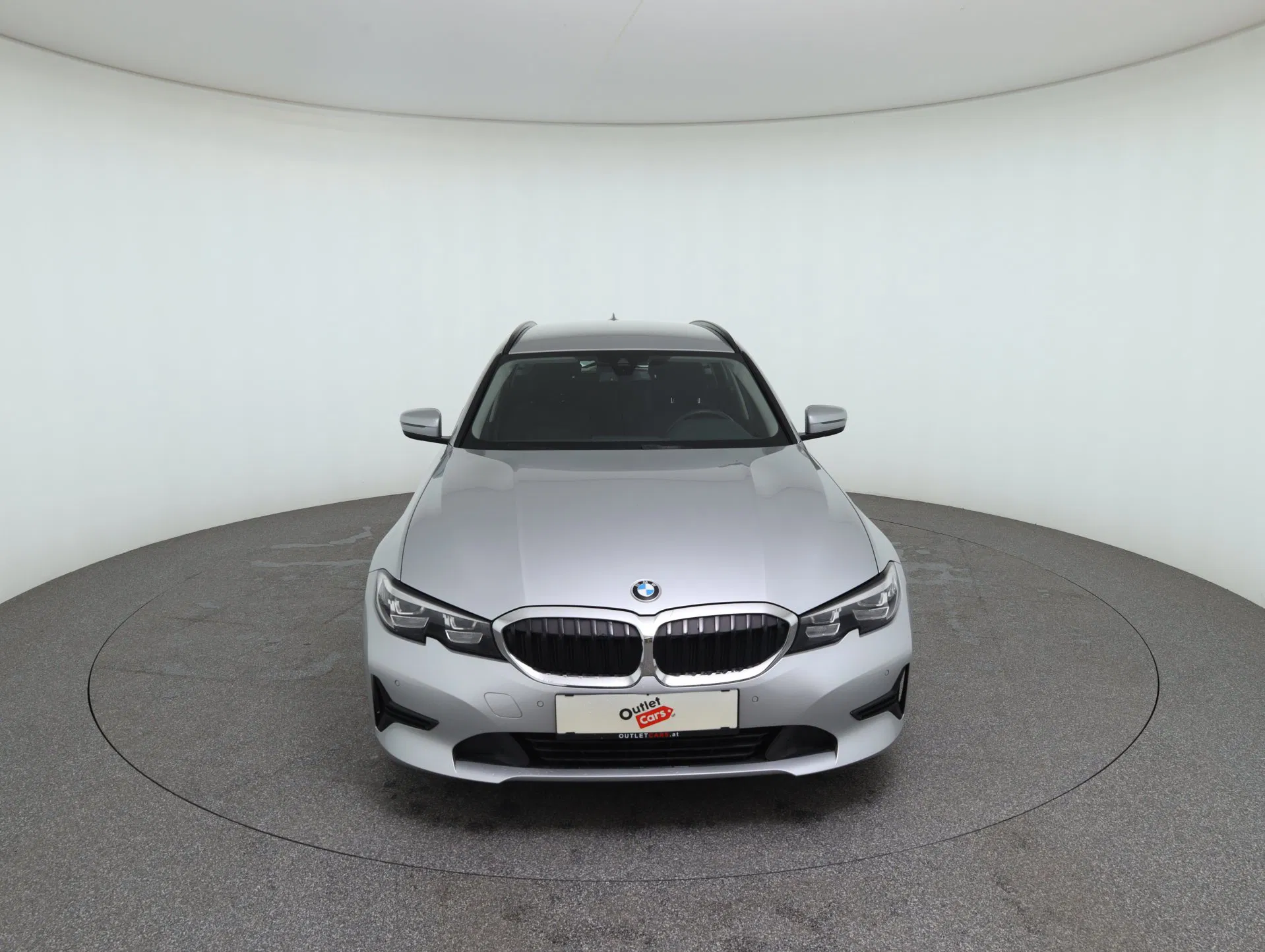 BMW 318d 48 V Touring Aut. | Bild 2 von 22