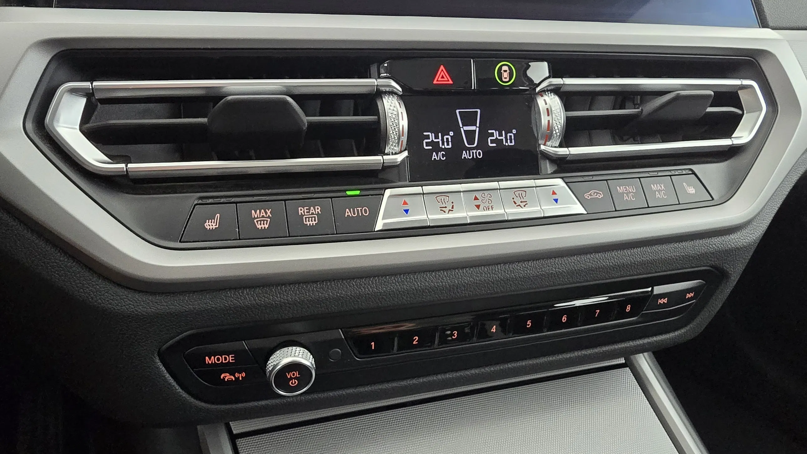 BMW 318d 48 V Touring Aut. | Bild 20 von 22