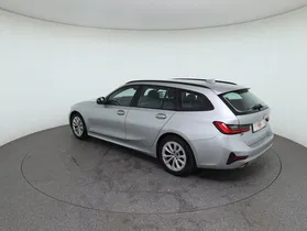 BMW 318d 48 V Touring Aut. | Thumbnail 7 von 22