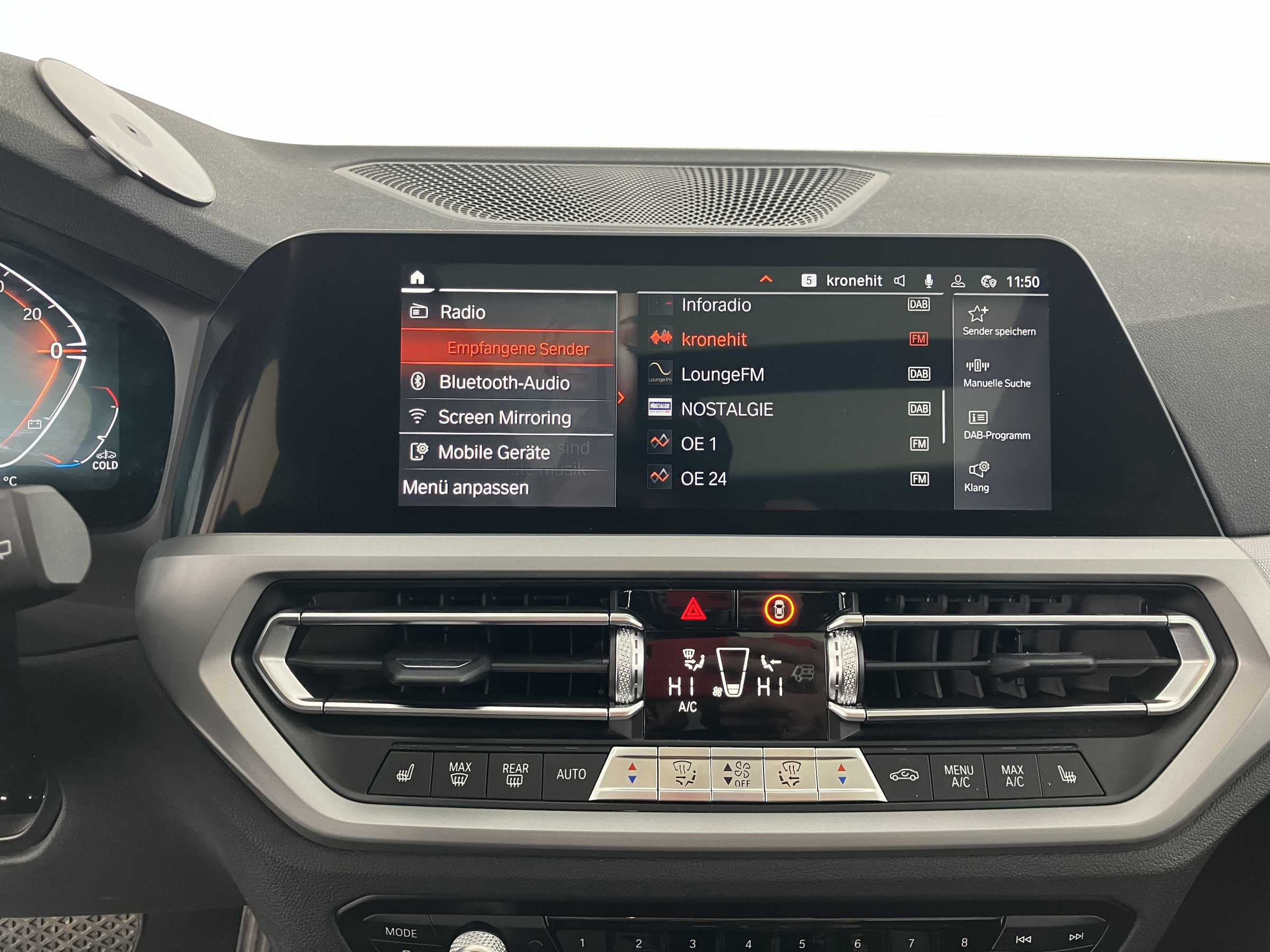 BMW 318d 48 V Touring Aut. | Bild 14 von 31