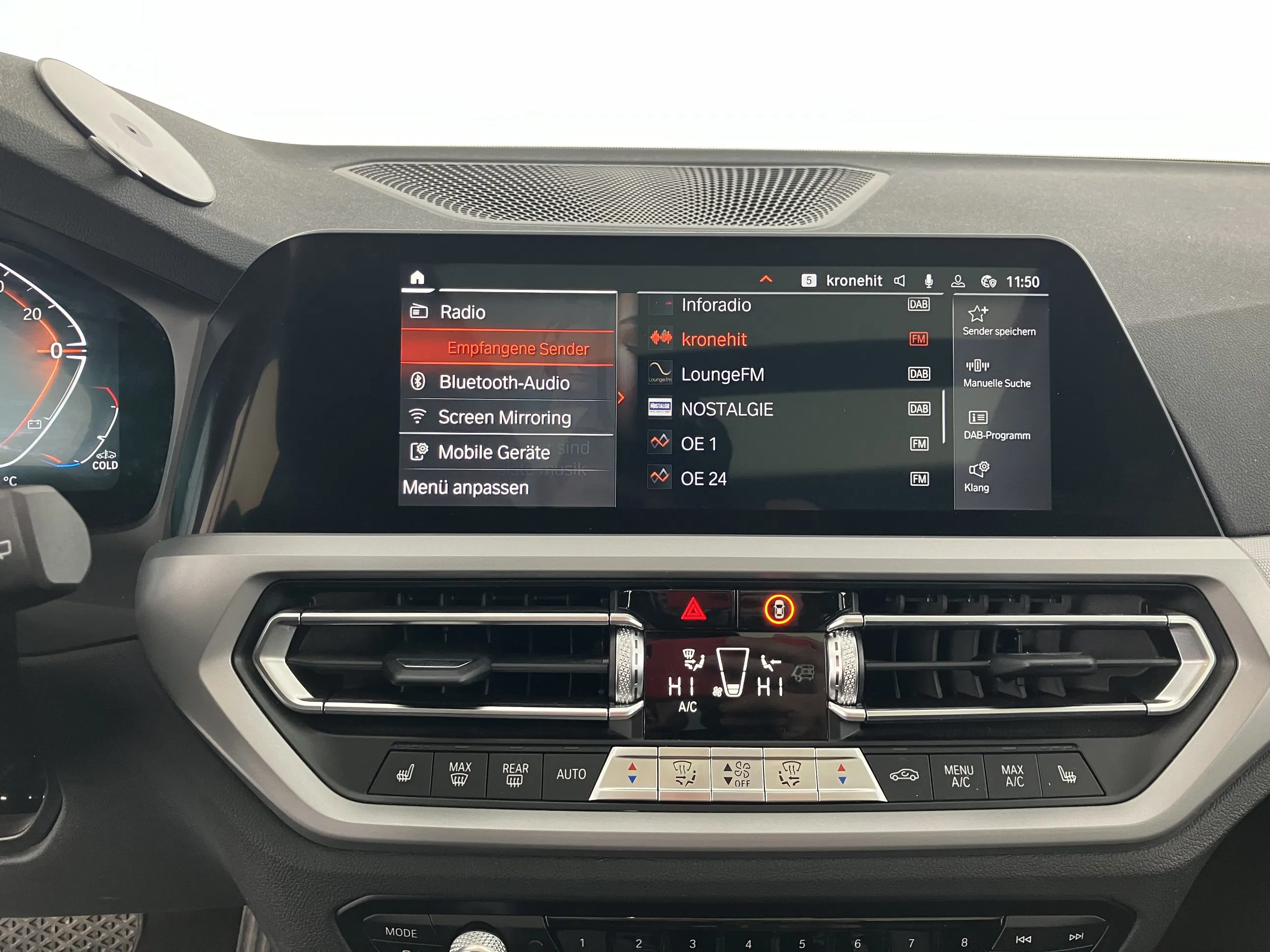 BMW 318d 48 V Touring Aut. | Bild 14 von 31