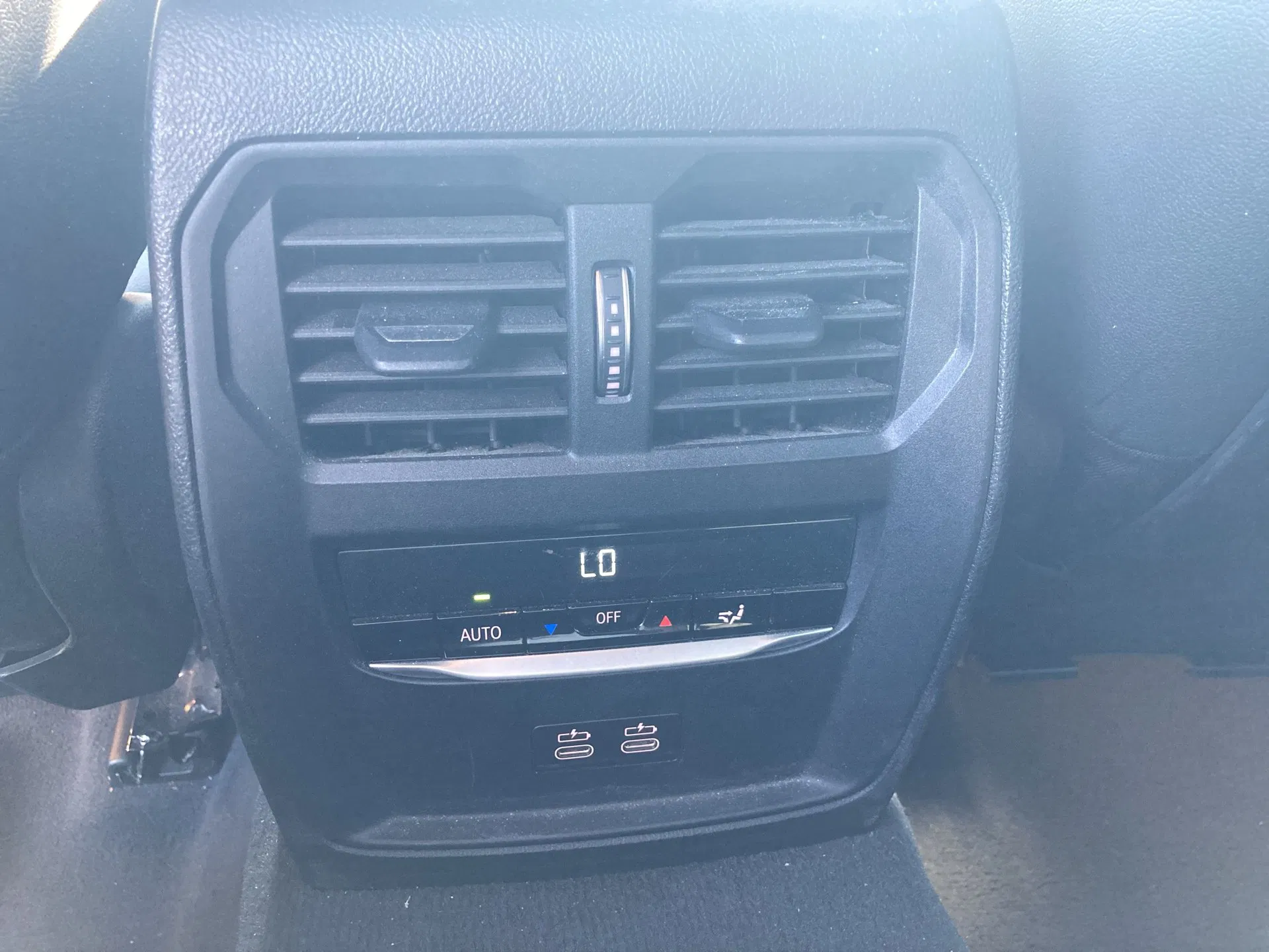 BMW 318d 48 V Touring Aut. | Bild 13 von 25