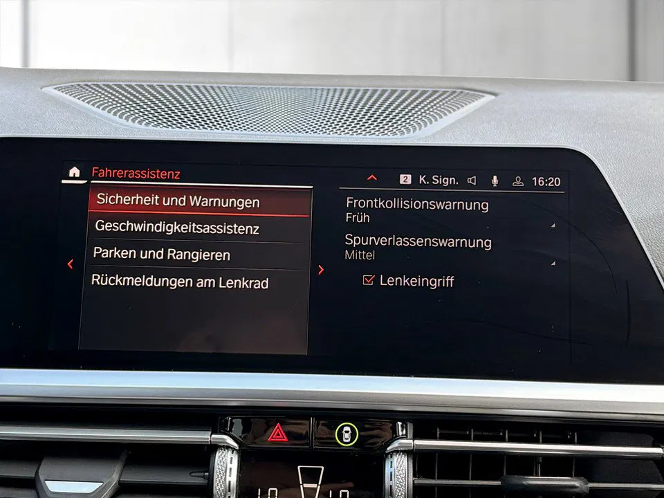 BMW 318d Touring Sport Line | Bild 14 von 28