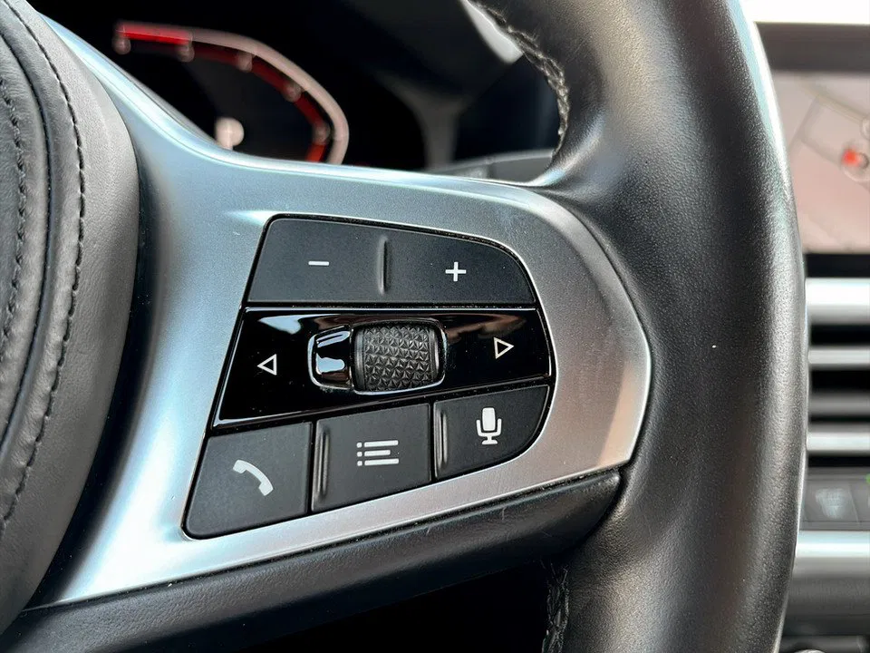 BMW 318d Touring Sport Line | Bild 17 von 28
