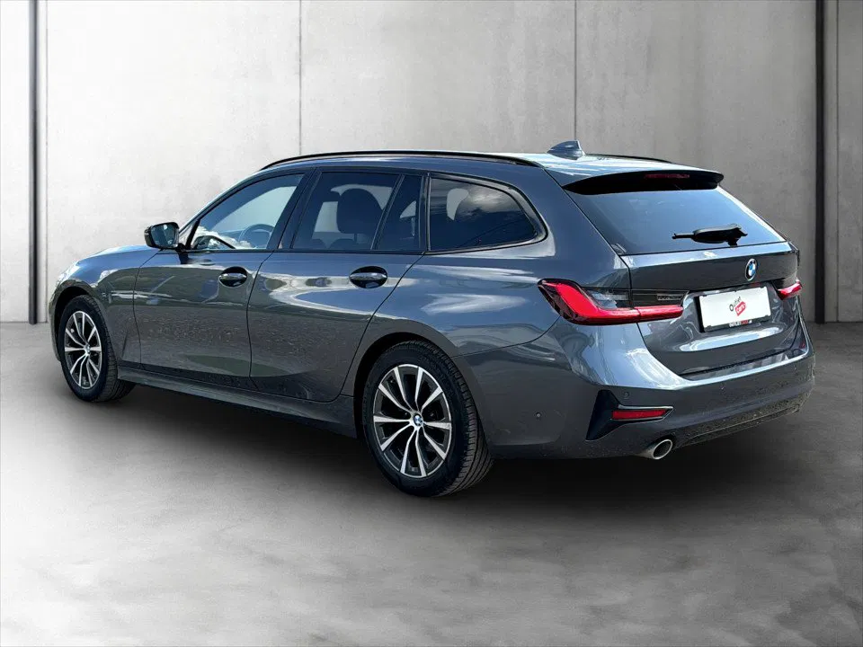 BMW 318d Touring Sport Line | Bild 4 von 28