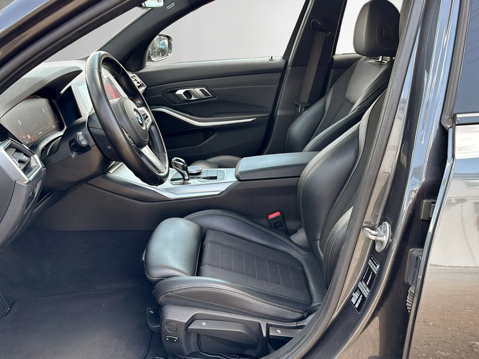 BMW 318d Touring Sport Line | Bild 8 von 28