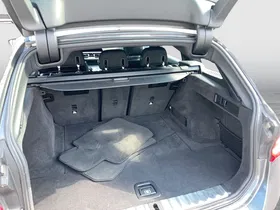 BMW 318d 48 V Touring Aut. | Thumbnail 24 von 28