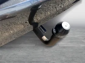 BMW 318d 48 V Touring Aut. | Thumbnail 26 von 28