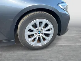 BMW 318d 48 V Touring Aut. | Thumbnail 8 von 28
