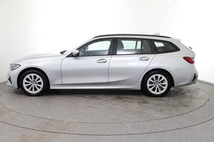 BMW 318d Touring | Thumbnail 3 von 26