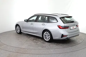 BMW 318d Touring | Thumbnail 4 von 26