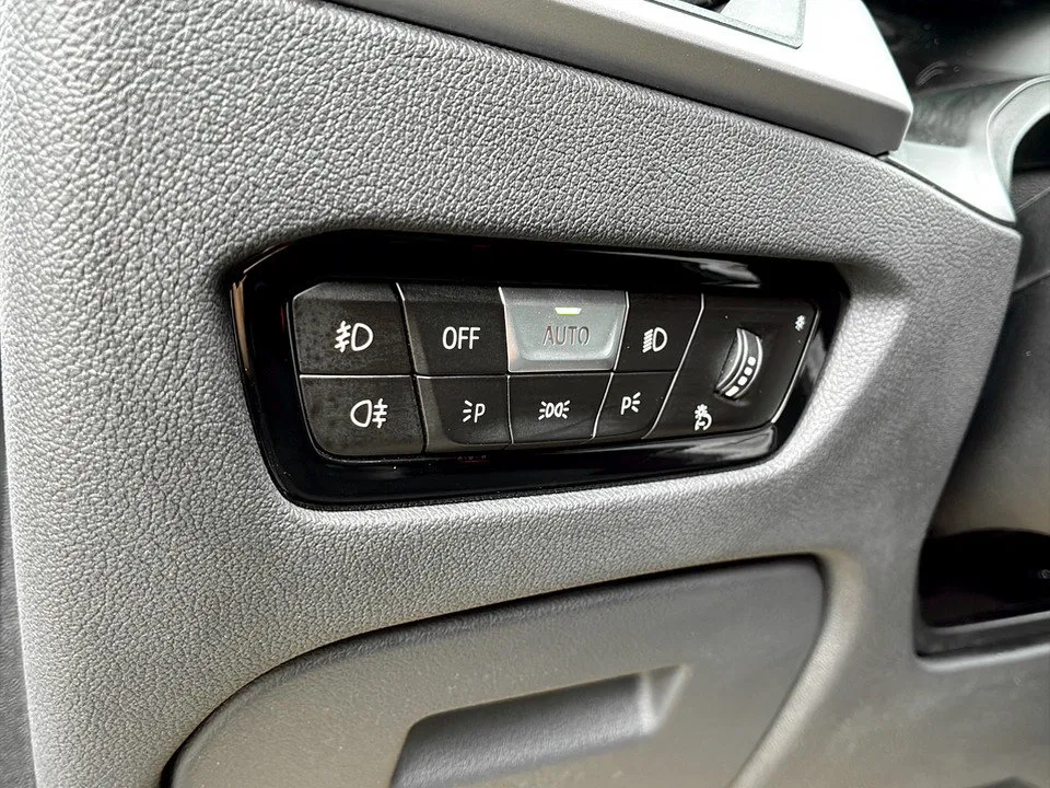 BMW 318d Touring Advantage | Bild 13 von 25