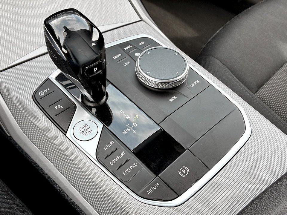 BMW 318d Touring Advantage | Bild 22 von 25