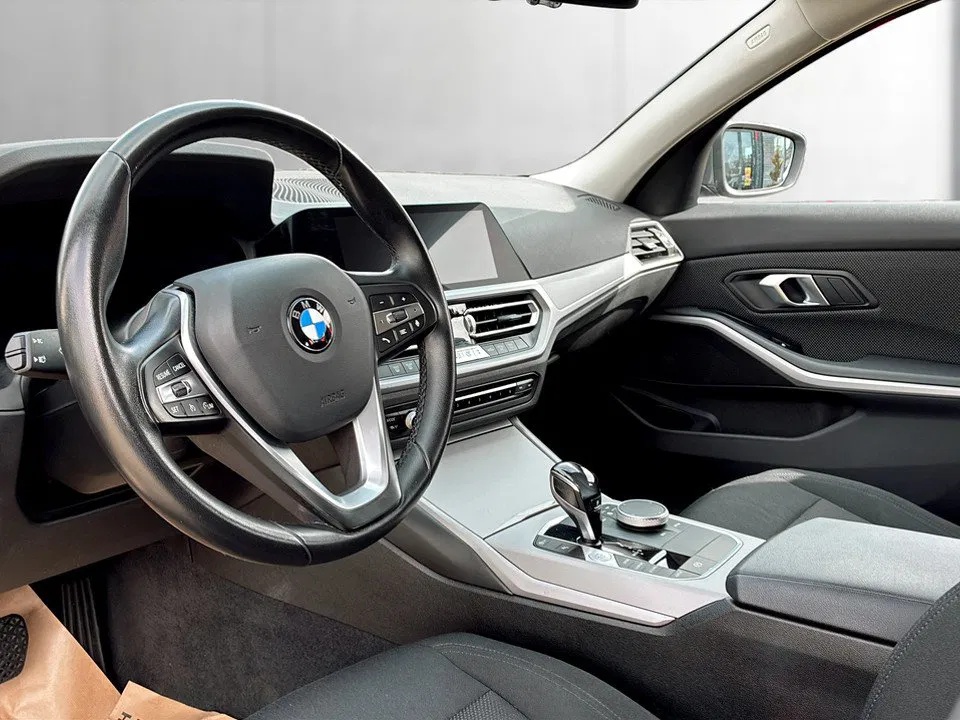 BMW 318d Touring Advantage | Bild 7 von 25