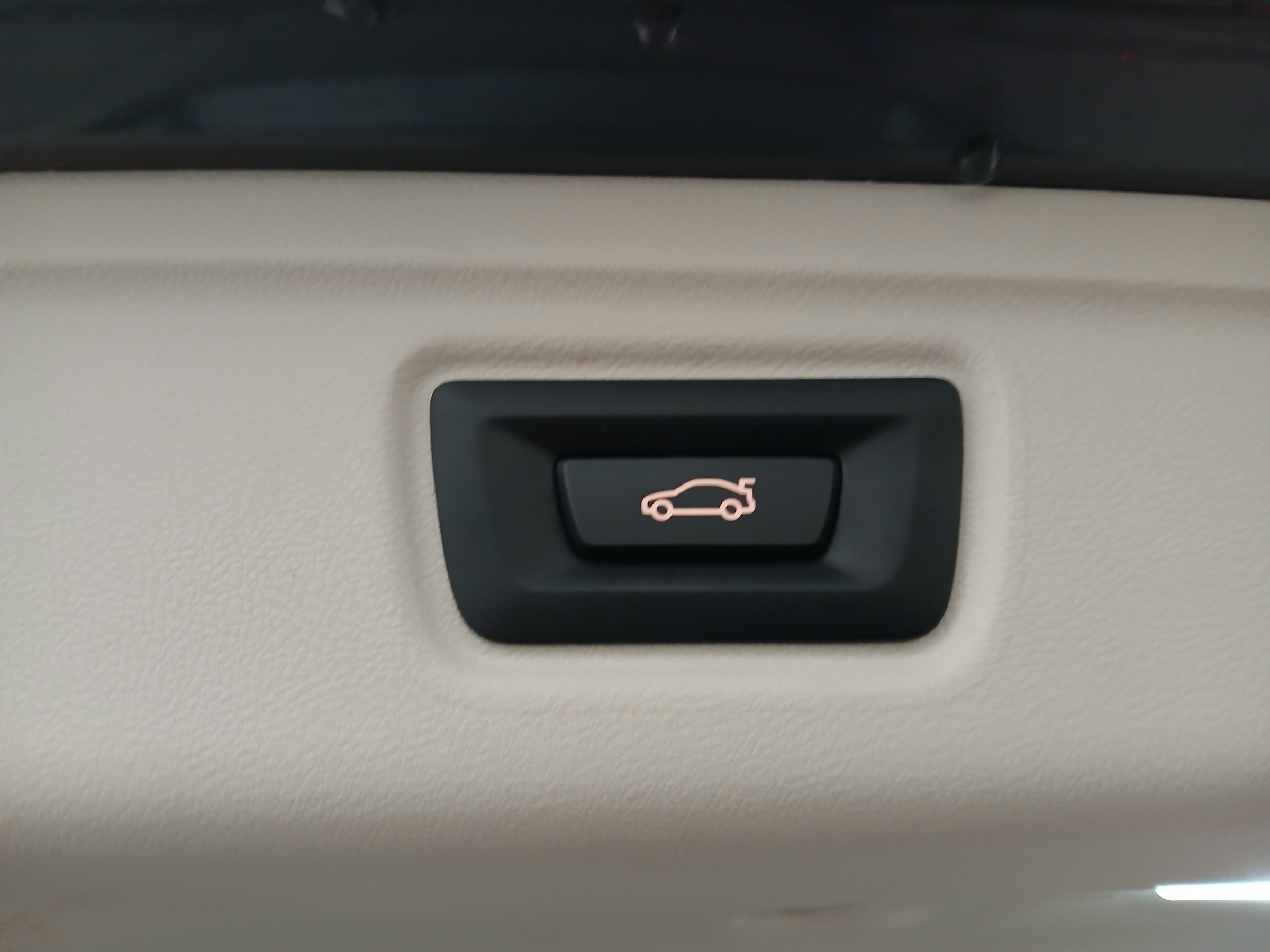 BMW 318d Touring Advantage | Bild 30 von 30