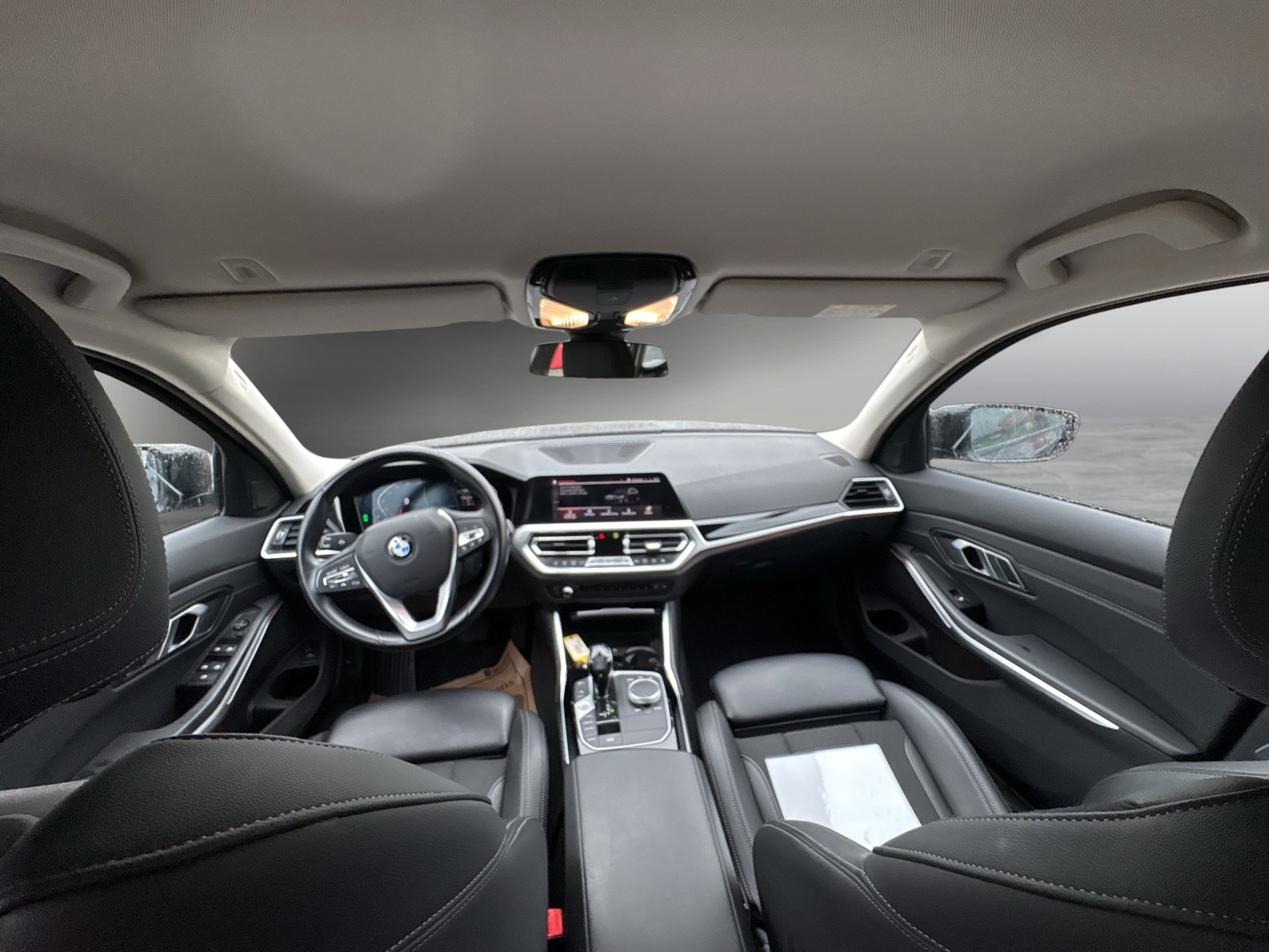 BMW 320d Touring Aut. | Bild 10 von 19