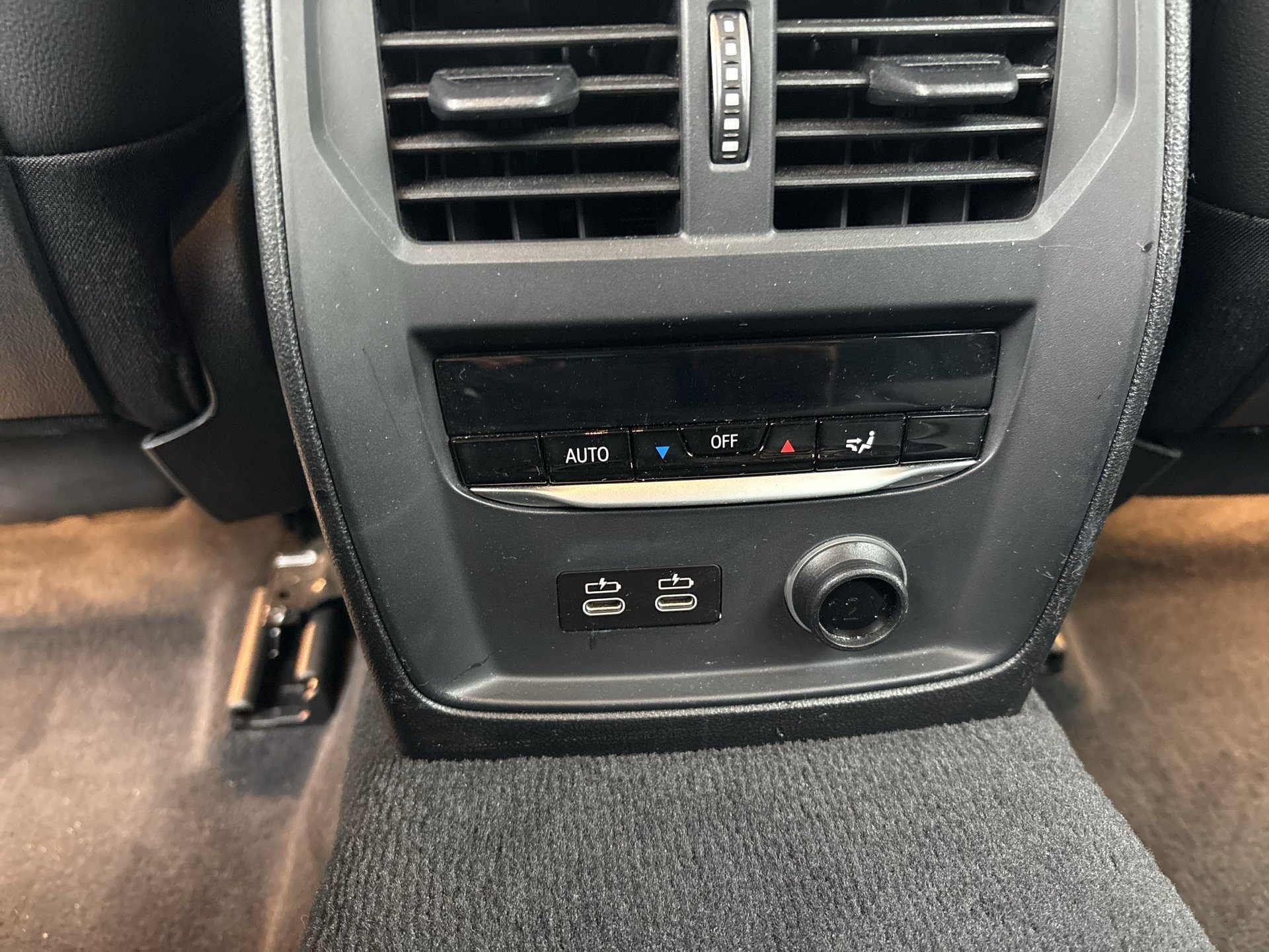 BMW 320d Touring Aut. | Bild 17 von 19