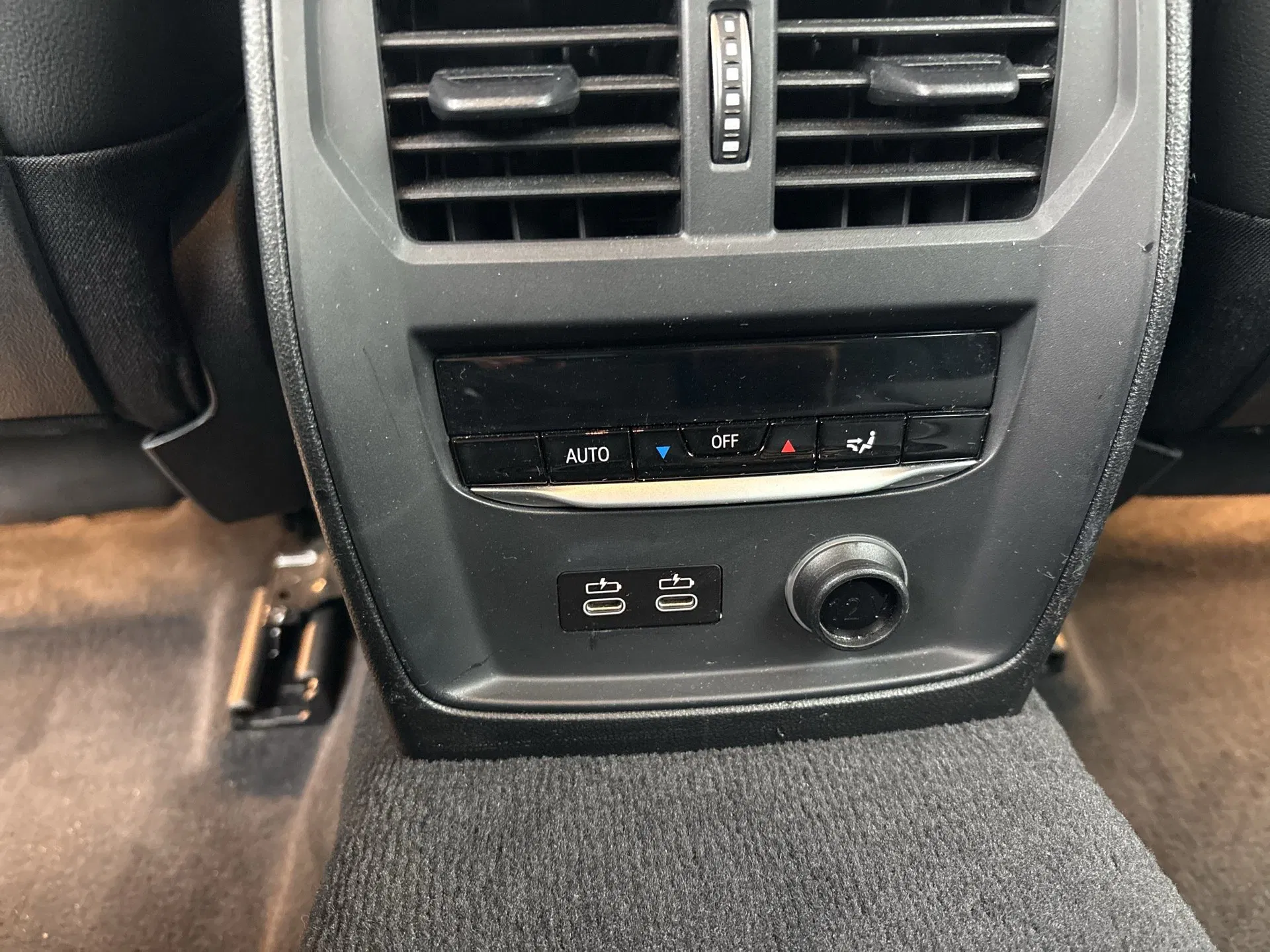 BMW 320d Touring Aut. | Bild 17 von 19