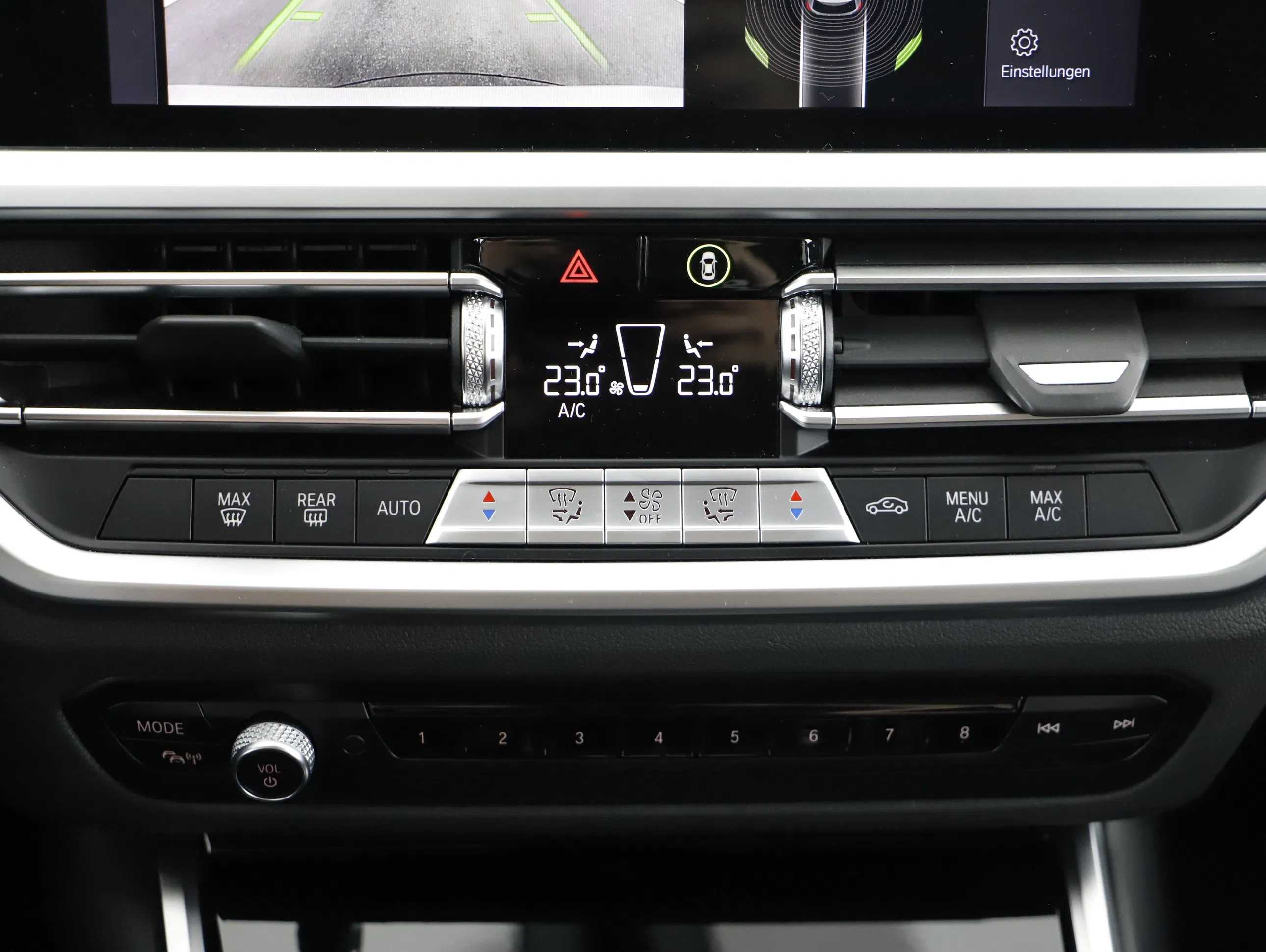 BMW 330e xDrive Touring Advantage | Bild 17 von 22