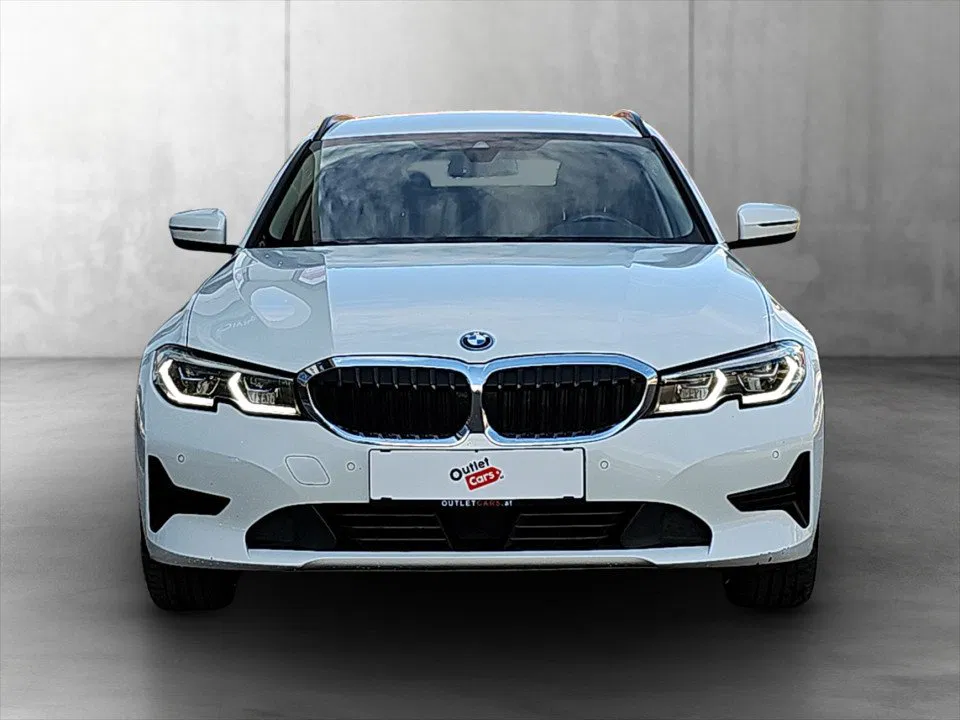 BMW 330e xDrive Touring Advantage | Bild 2 von 24