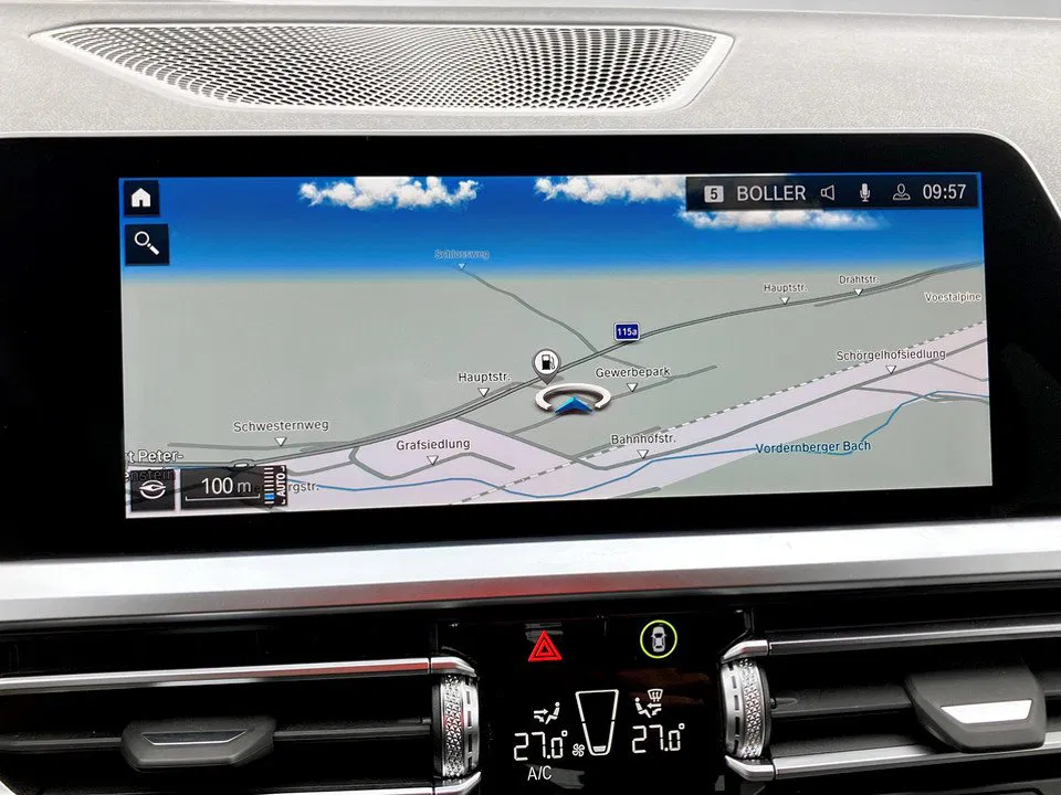 BMW 320e PHEV Touring Aut. | Bild 16 von 24