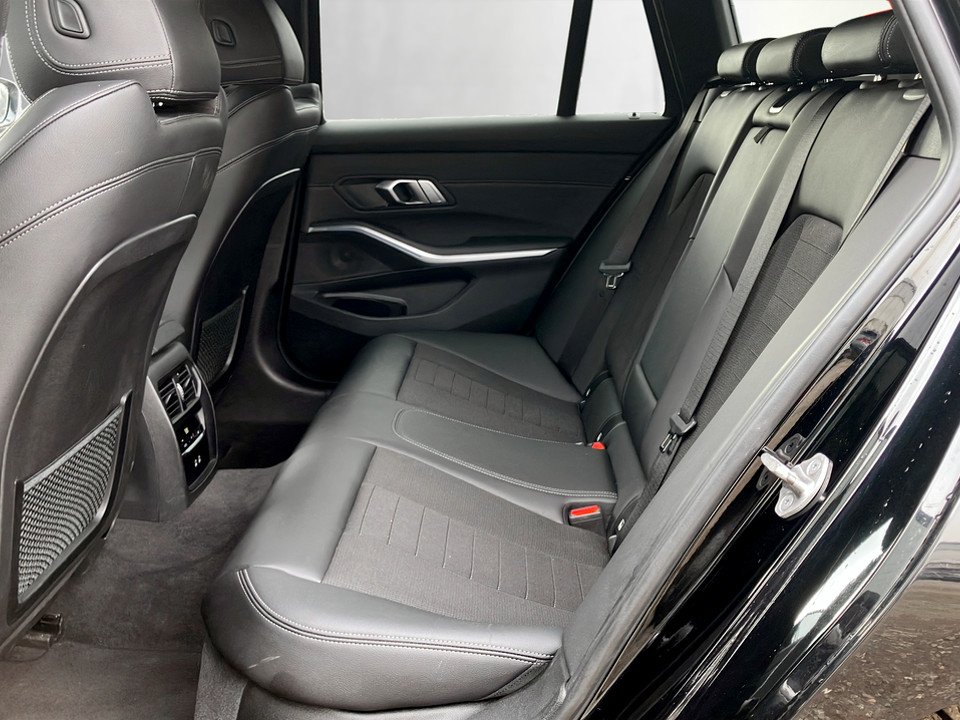BMW 320e PHEV Touring Aut. | Bild 22 von 24