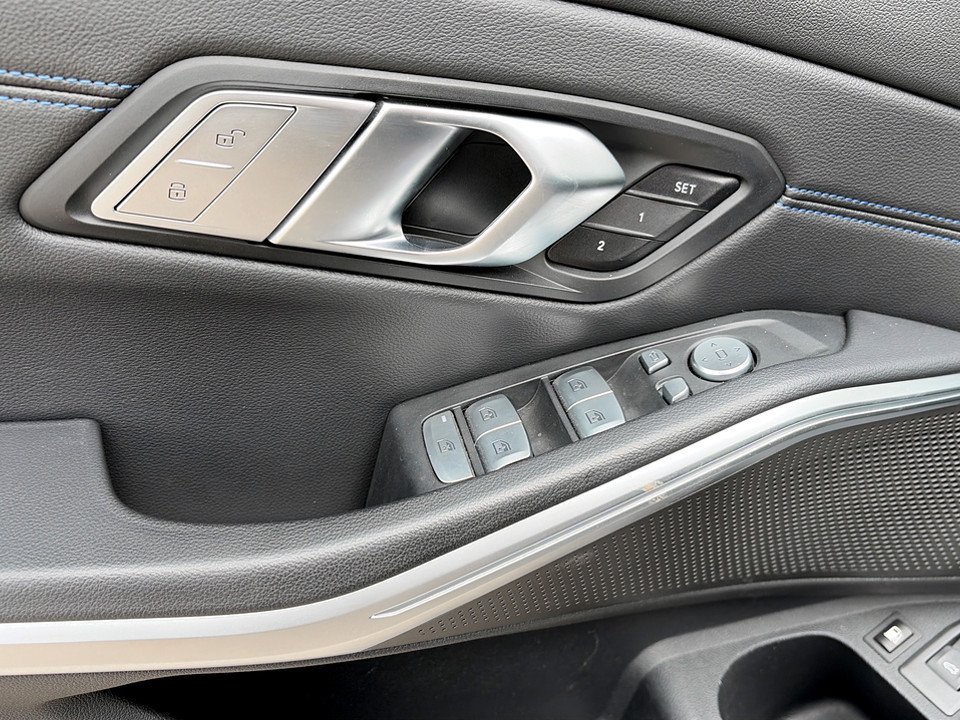BMW 320e Touring M-Sport | Bild 6 von 22
