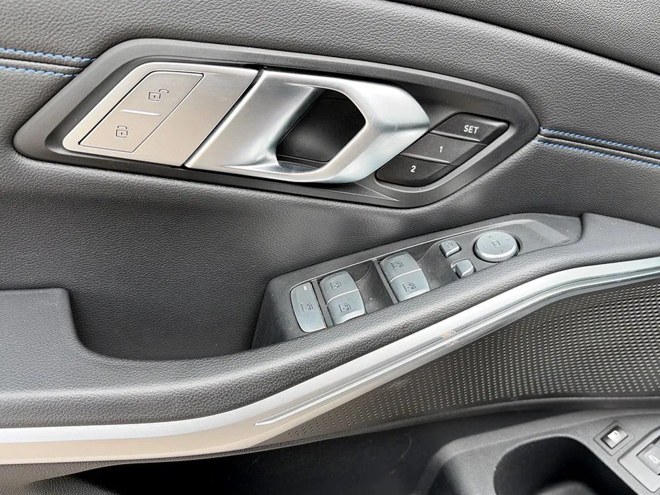 BMW 320e Touring M-Sport | Bild 6 von 22