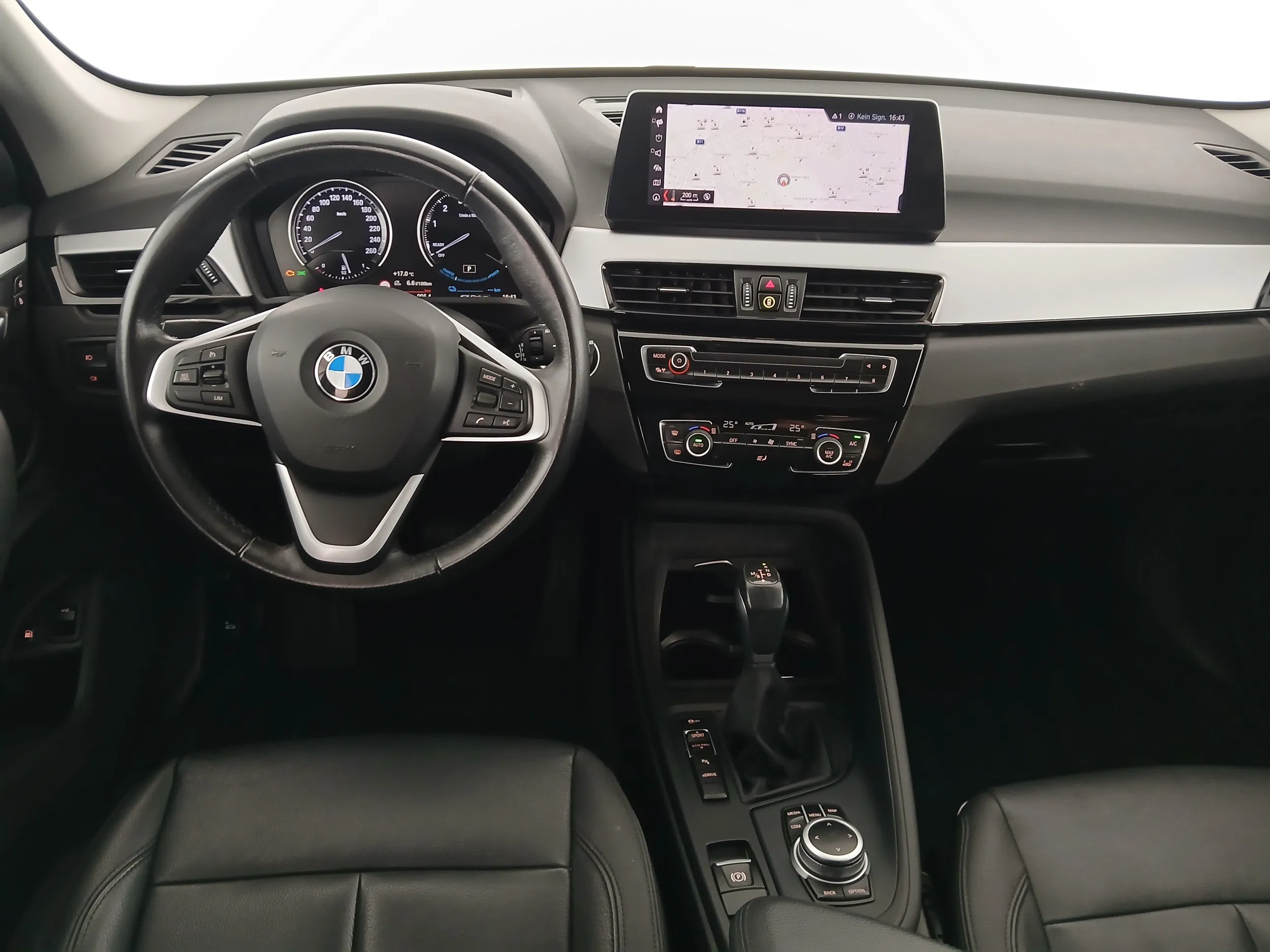 BMW X1 xDrive25e PHEV Aut. | Bild 14 von 26