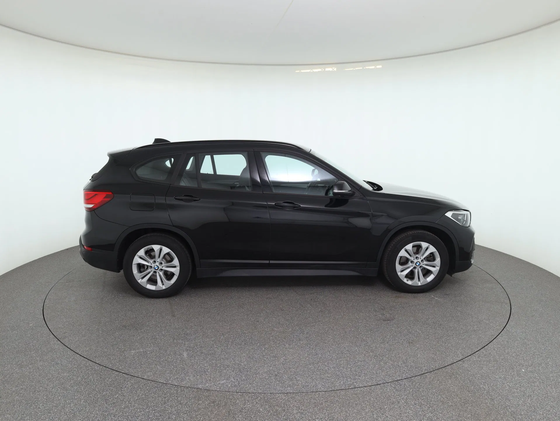 BMW X1 xDrive25e PHEV Aut. | Bild 4 von 26