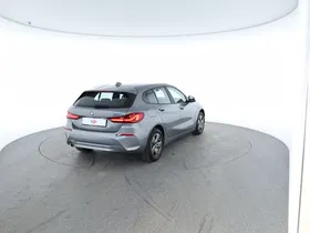 BMW 116d | Thumbnail 28 von 31