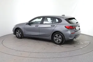 BMW 116d | Thumbnail 4 von 27