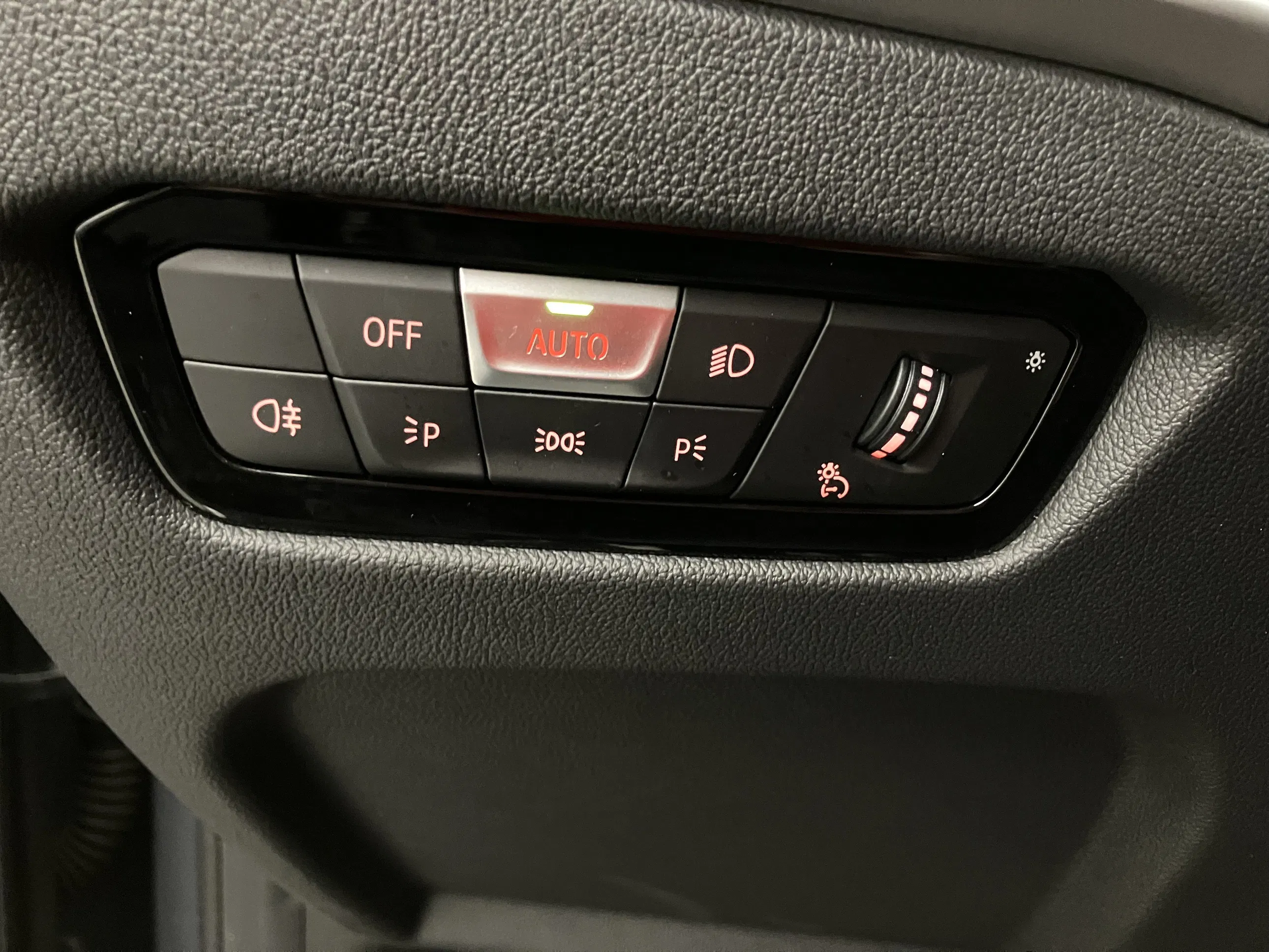 BMW 316d 48 V Touring Aut. | Bild 10 von 29