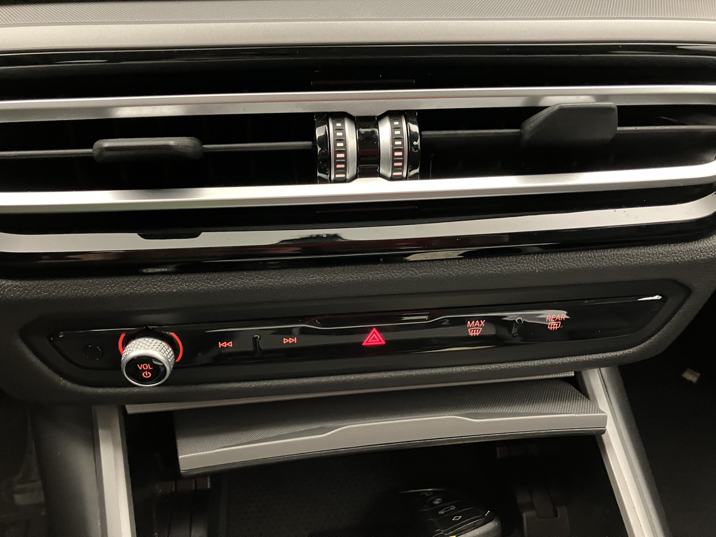 BMW 316d 48 V Touring Aut. | Bild 24 von 29