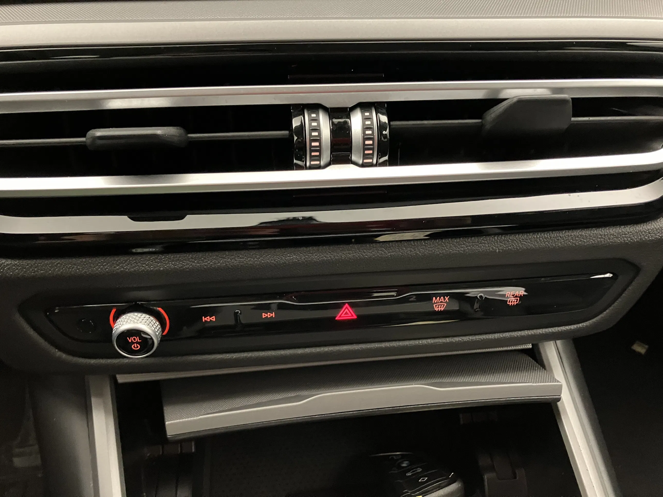 BMW 316d 48 V Touring Aut. | Bild 24 von 29