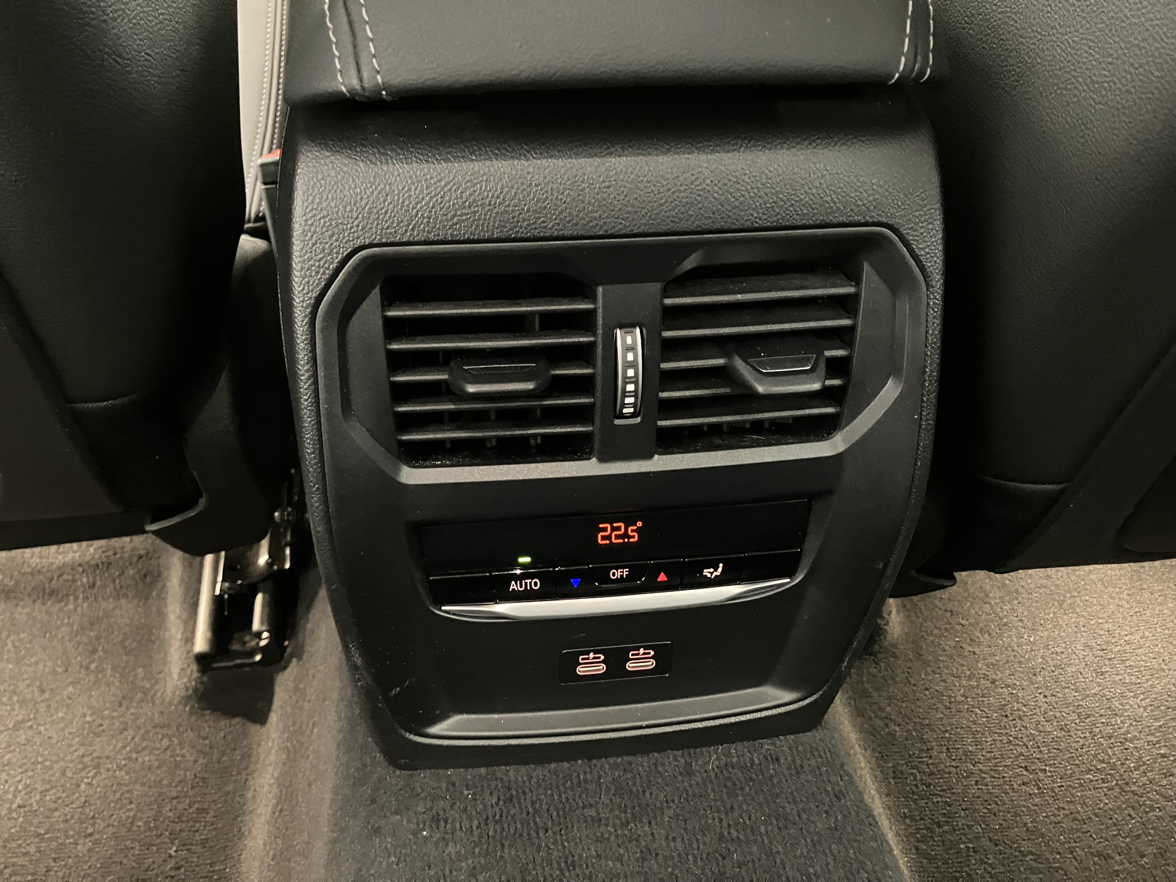 BMW 316d 48 V Touring Aut. | Bild 27 von 29