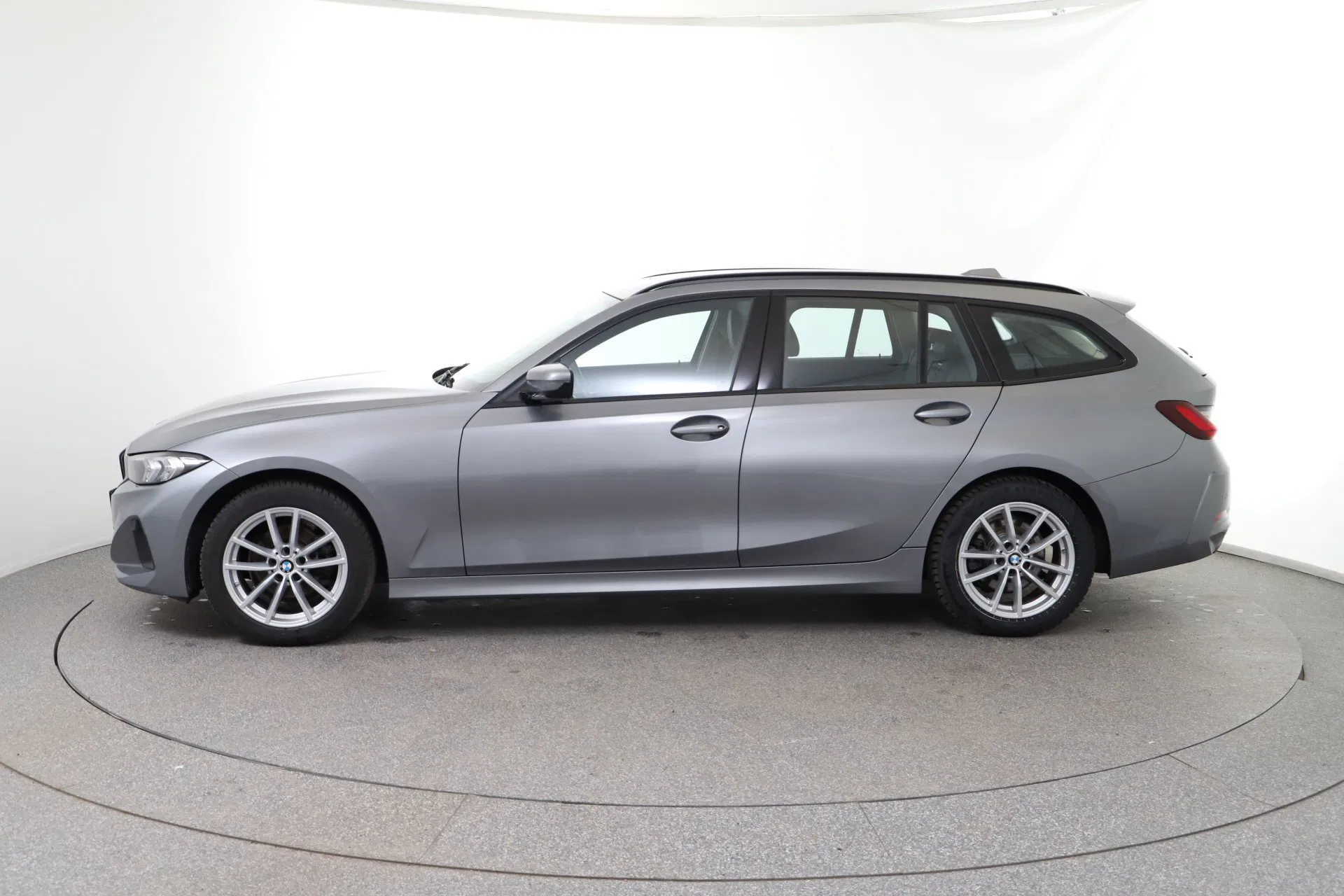 BMW 316d 48 V Touring Aut. | Bild 8 von 29