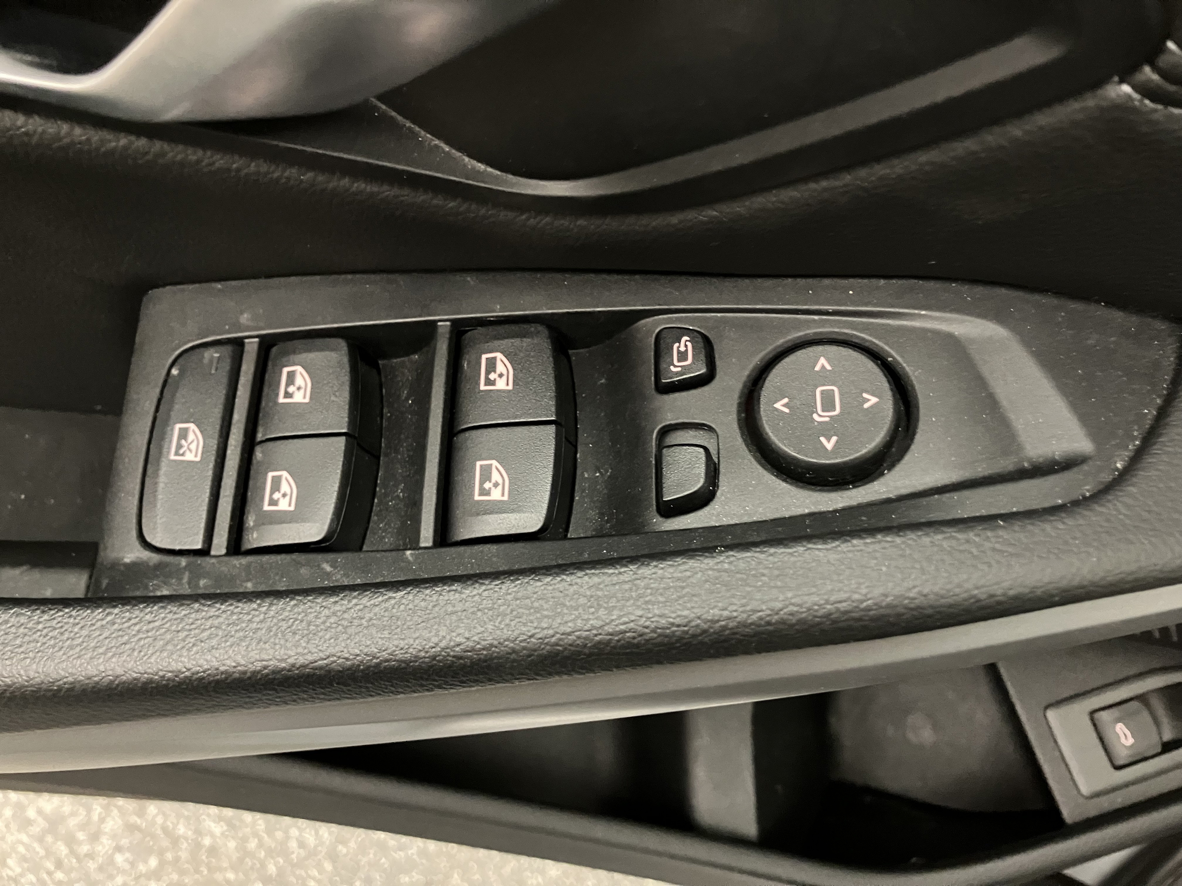 BMW 316d 48 V Touring Aut. | Bild 9 von 29