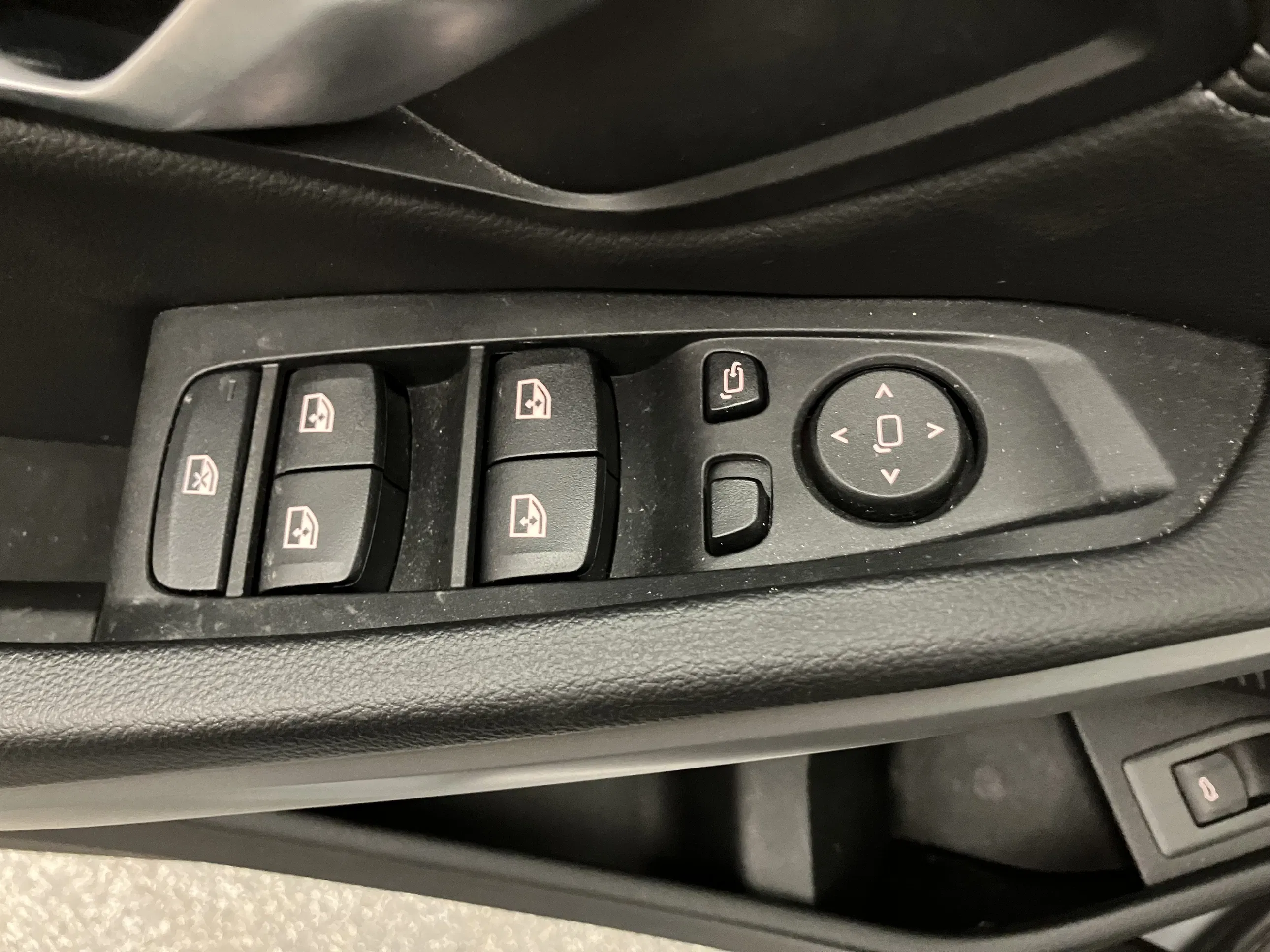 BMW 316d 48 V Touring Aut. | Bild 9 von 29