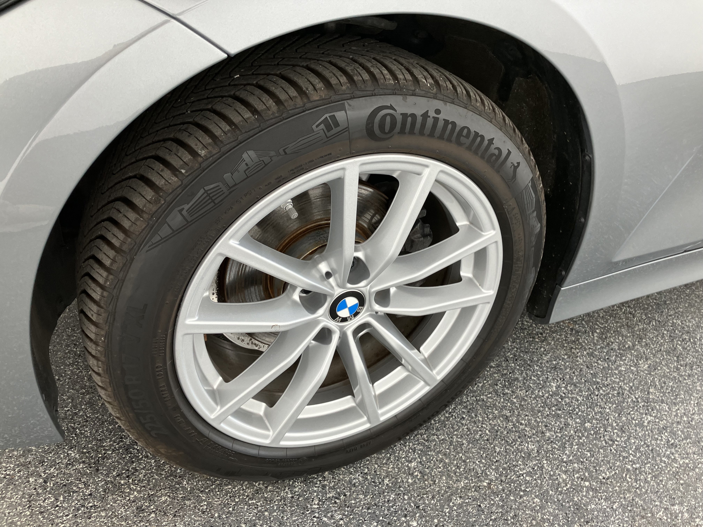 BMW 316d 48 V Touring Aut. | Bild 19 von 31