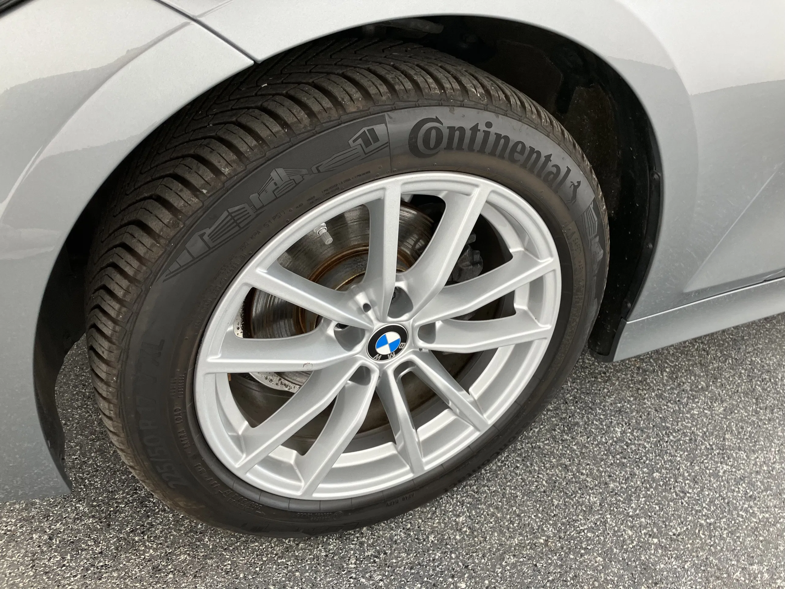 BMW 316d 48 V Touring Aut. | Bild 19 von 31