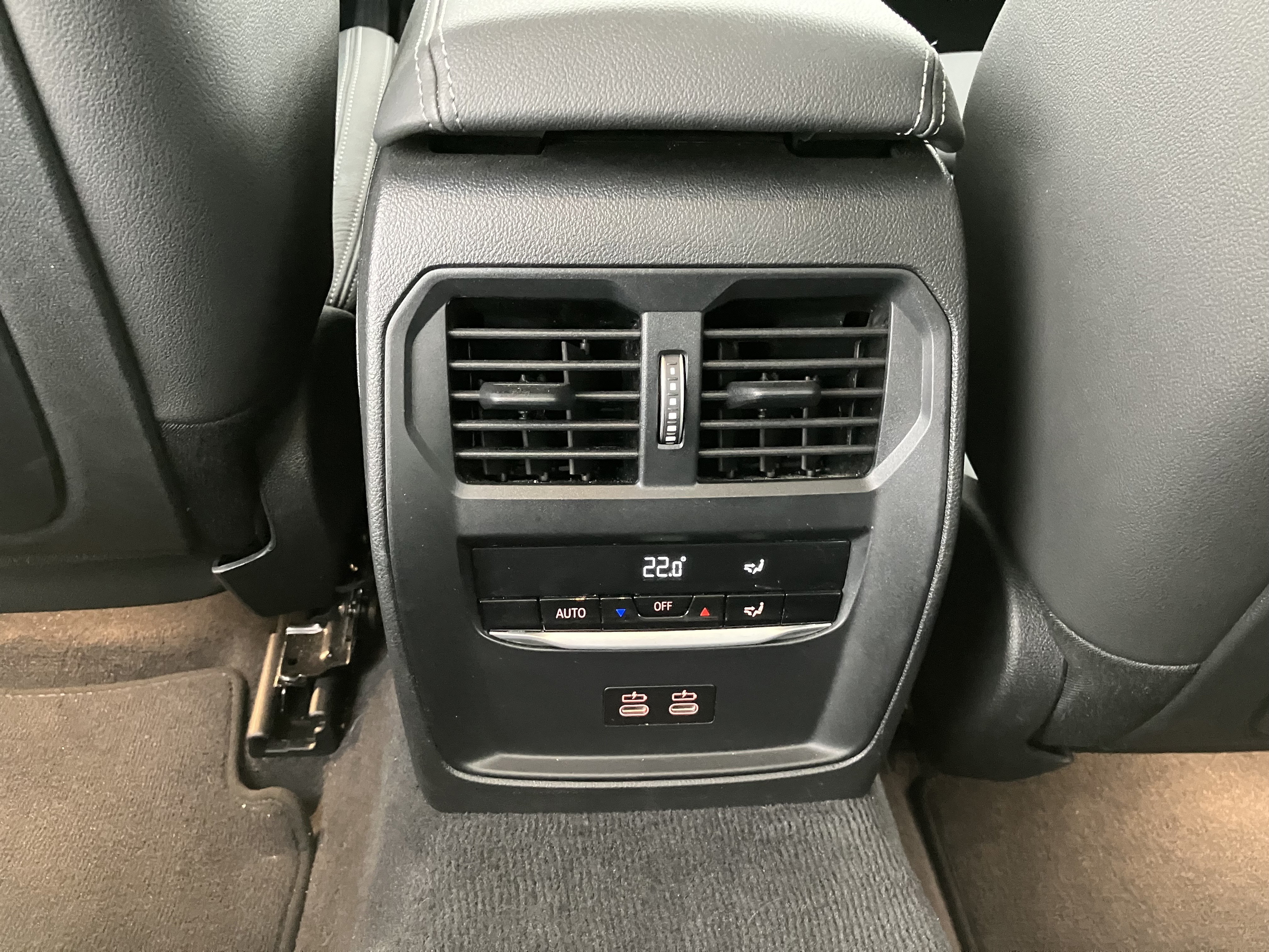 BMW 316d 48 V Touring Aut. | Bild 21 von 31