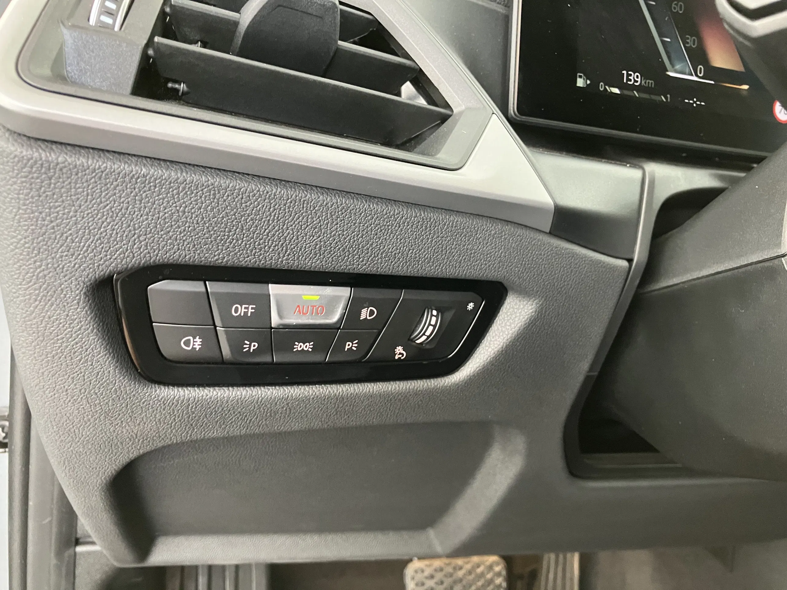 BMW 316d 48 V Touring Aut. | Bild 24 von 31