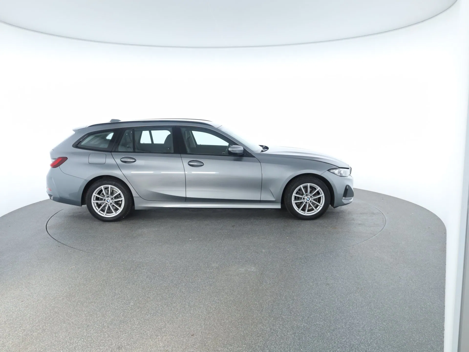 BMW 316d 48 V Touring Aut. | Bild 30 von 31