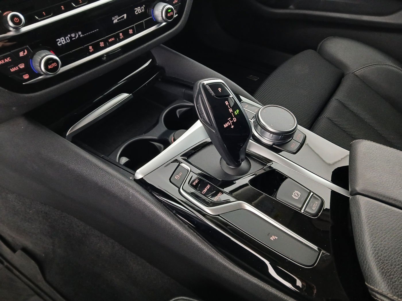 BMW 530d xDrive Sport Line | Bild 24 von 26