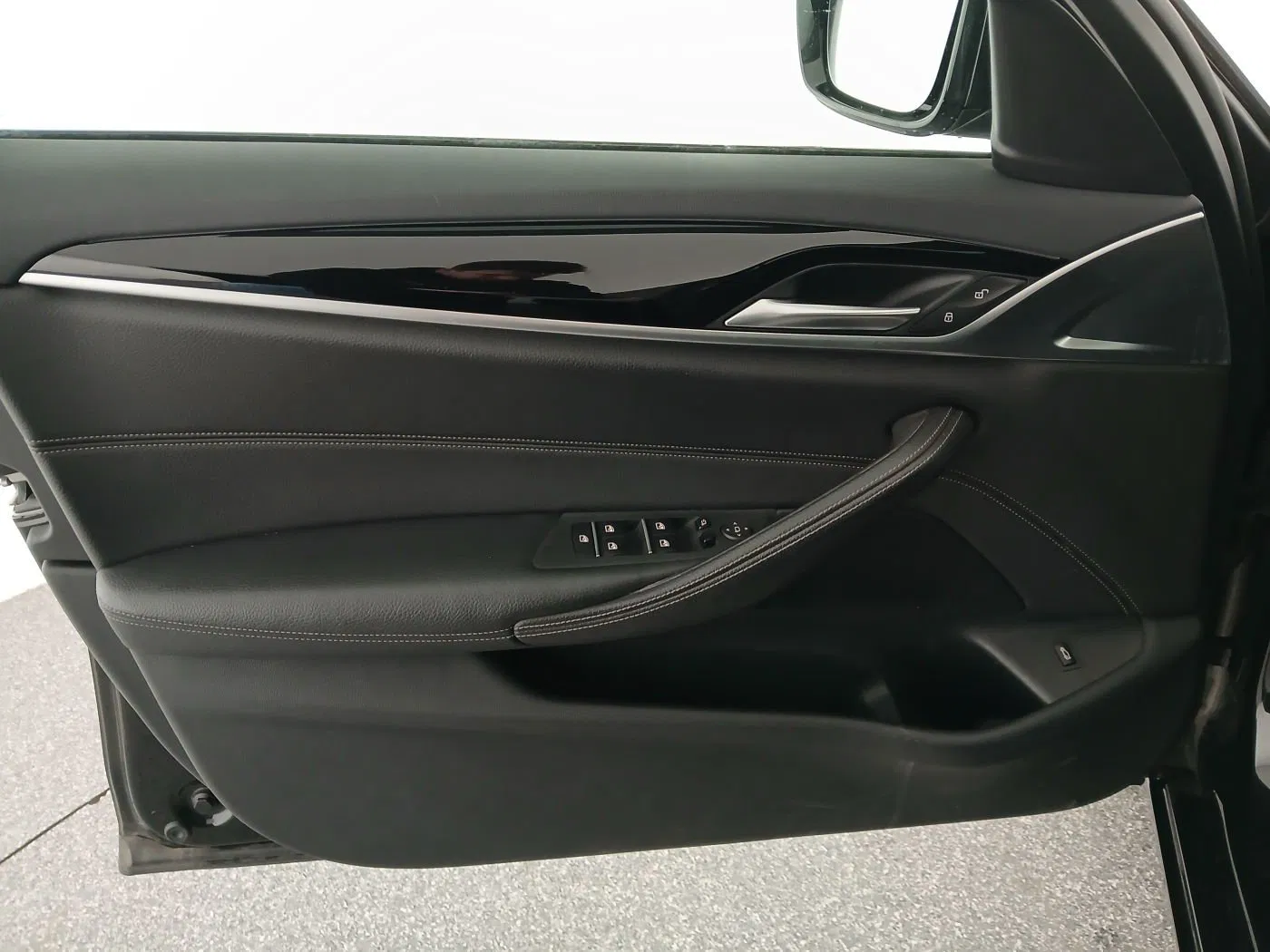 BMW 530d xDrive Sport Line | Bild 10 von 26