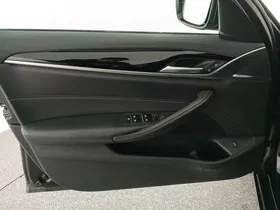 BMW 530d xDrive Sport Line | Thumbnail 10 von 26