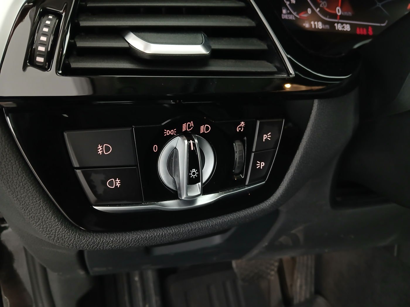 BMW 530d xDrive Sport Line | Bild 12 von 26