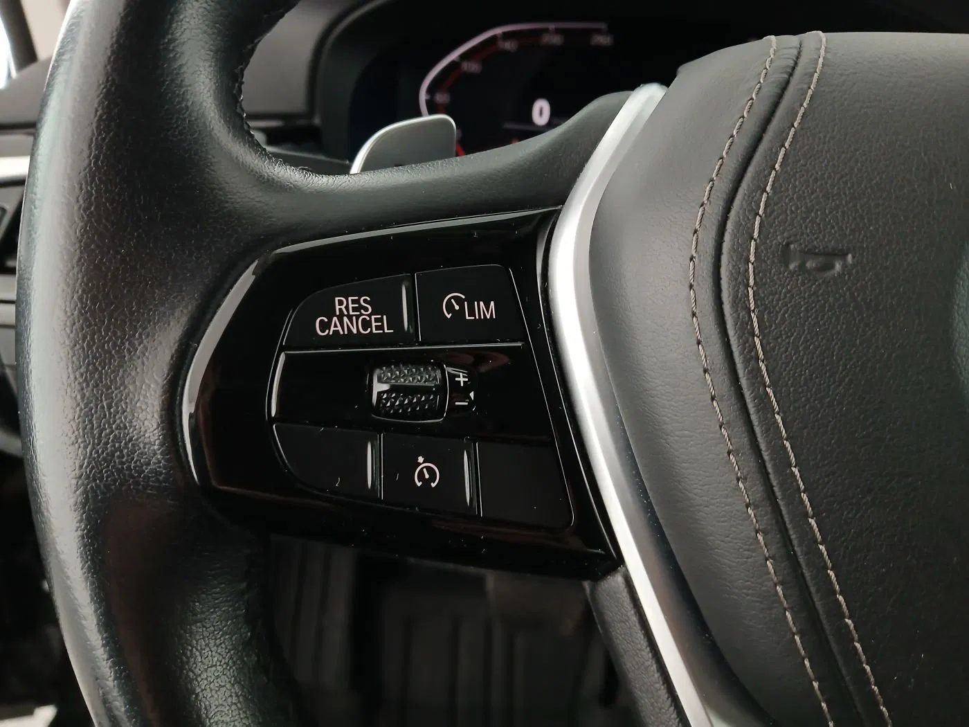 BMW 530d xDrive Sport Line | Bild 16 von 26