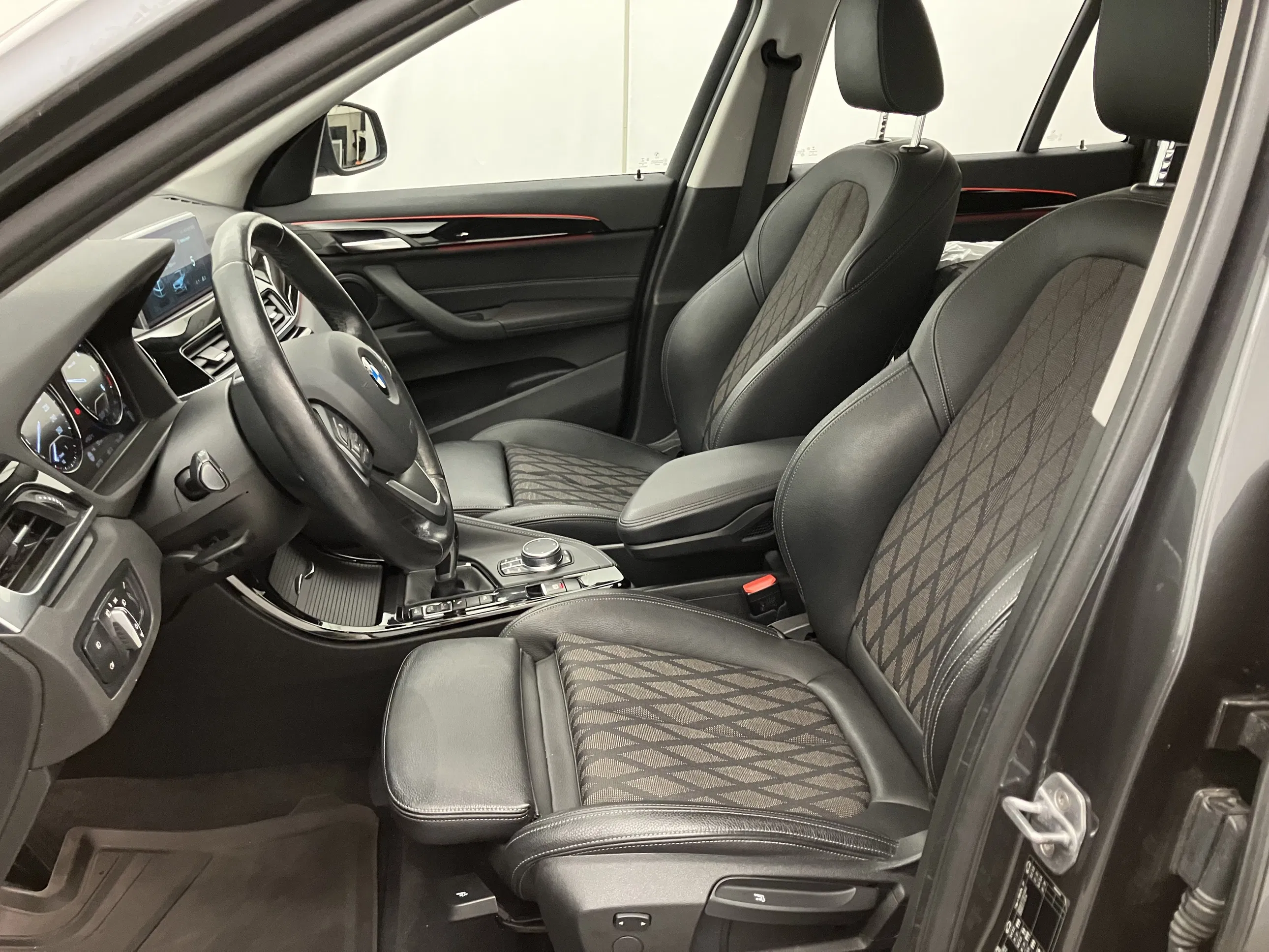 BMW X1 xDrive 20d Aut. | Bild 11 von 27